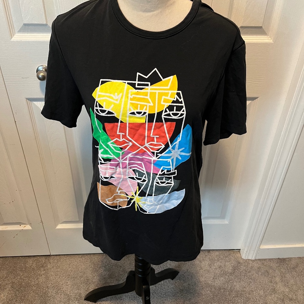 Lululemon size M t shirt